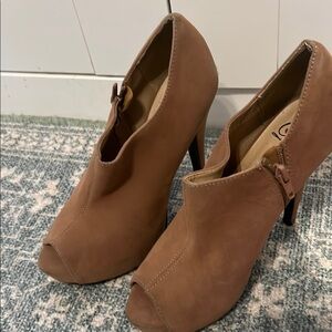 Elegant Tan High Heel Peep Toe Booties